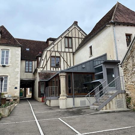 Logis Hotel - Le Relais Saint Vincent Ligny-le-Châtel Eksteriør billede